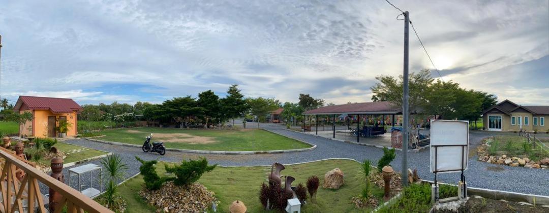 Tamteh Homestay Ayer Hitam 외부 사진