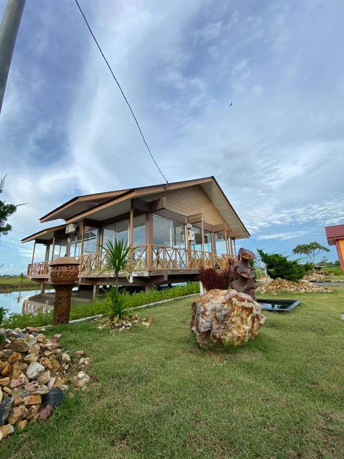 Tamteh Homestay Ayer Hitam 외부 사진