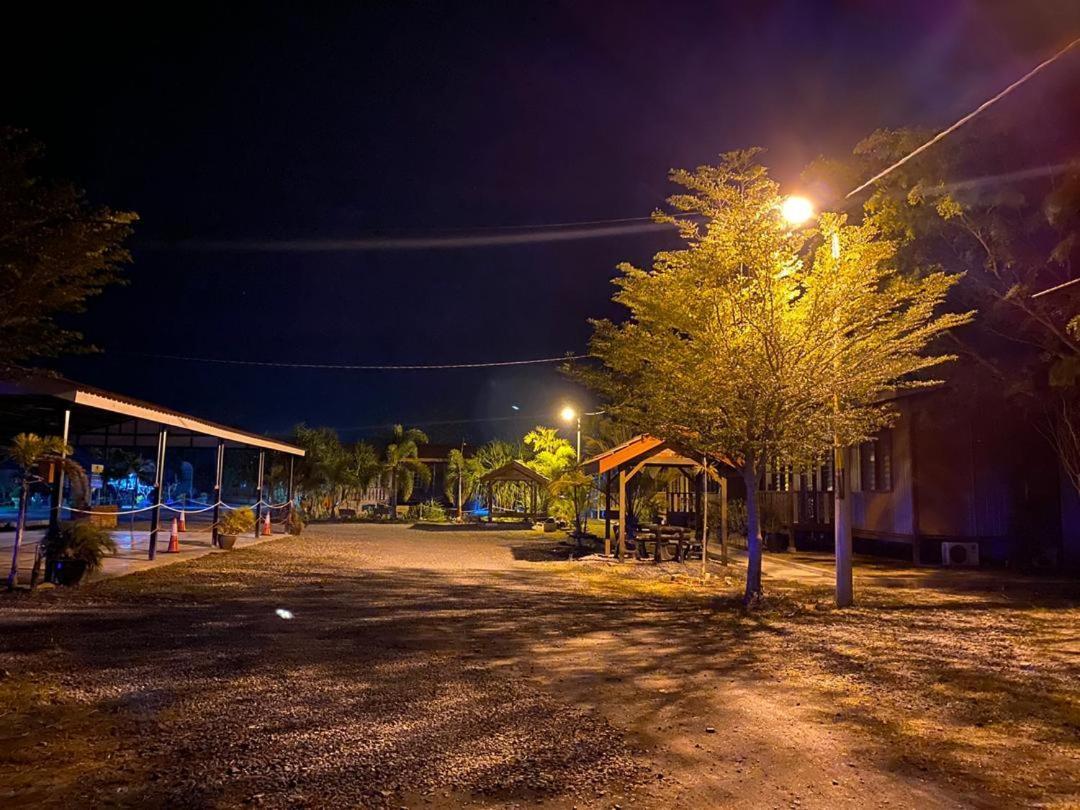 Tamteh Homestay Ayer Hitam 외부 사진