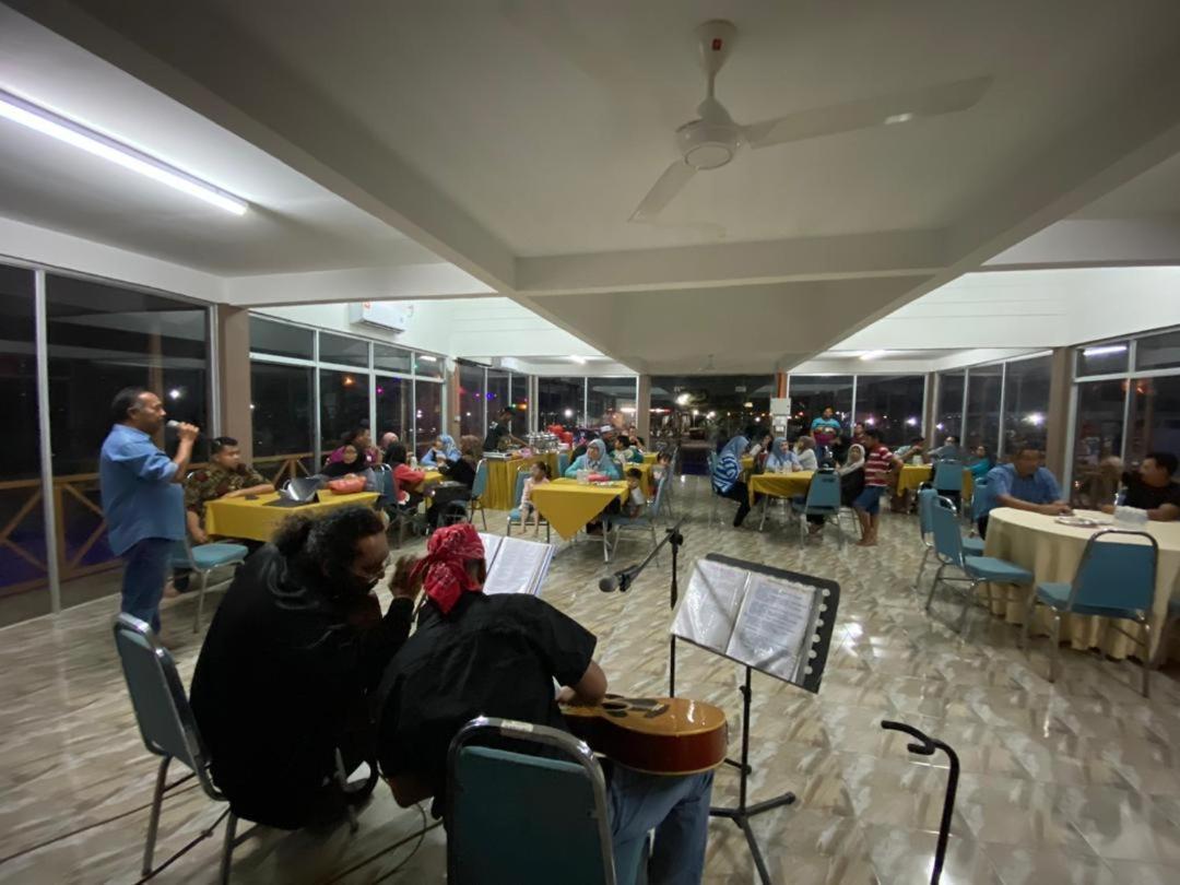 Tamteh Homestay Ayer Hitam 외부 사진