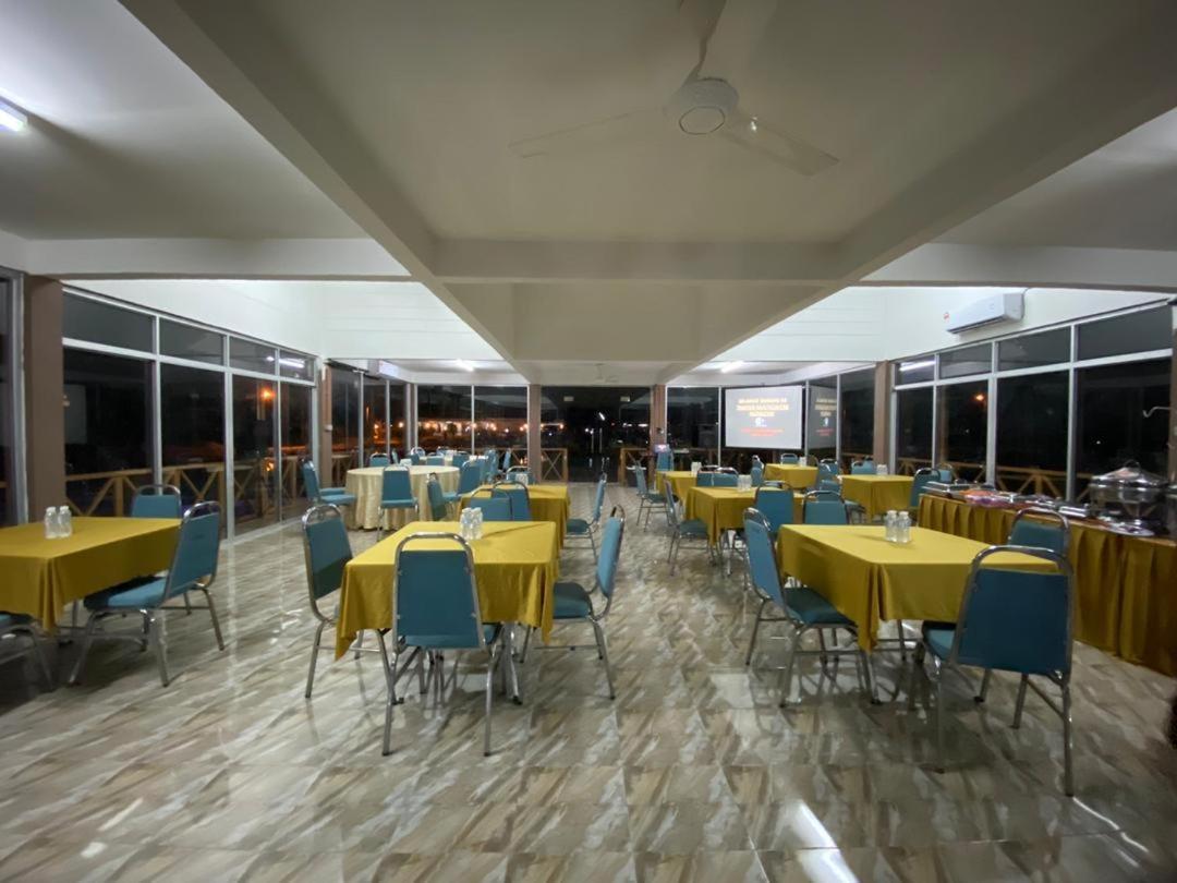 Tamteh Homestay Ayer Hitam 외부 사진