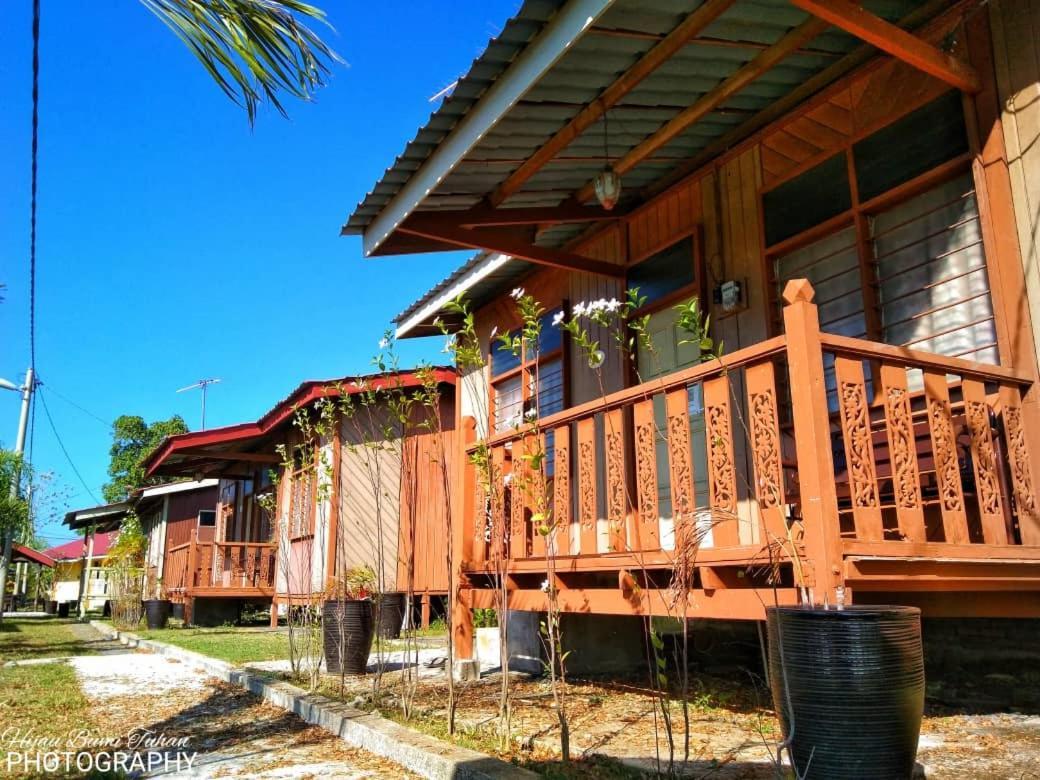 Tamteh Homestay Ayer Hitam 외부 사진