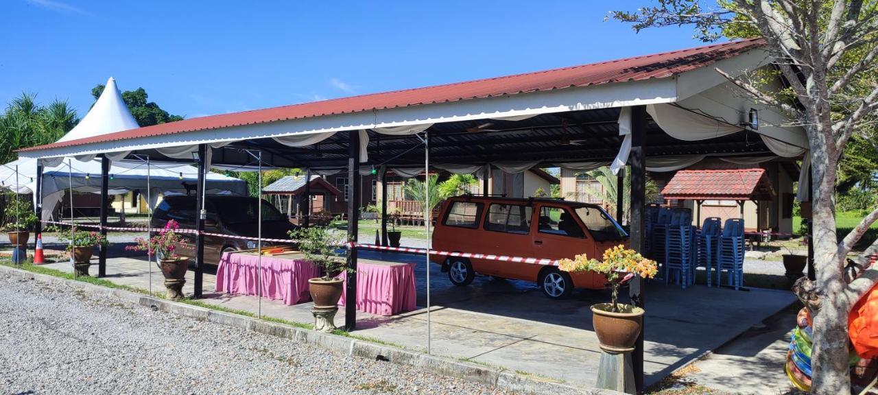 Tamteh Homestay Ayer Hitam 외부 사진
