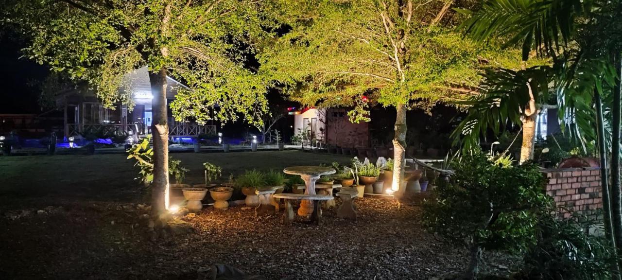 Tamteh Homestay Ayer Hitam 외부 사진