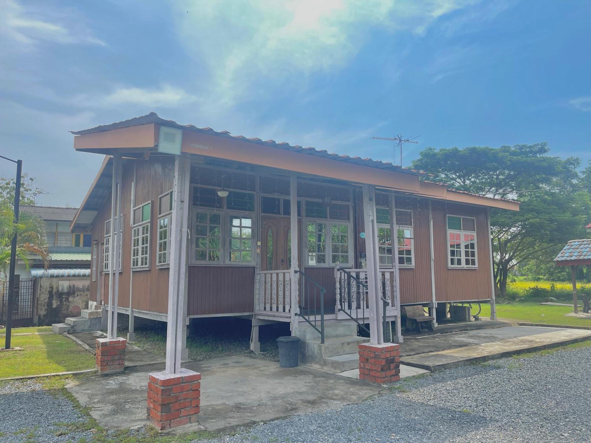 Tamteh Homestay Ayer Hitam 외부 사진